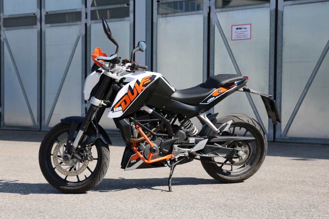 Fahrschule Pressbaum Furhpark KTM Duke 125