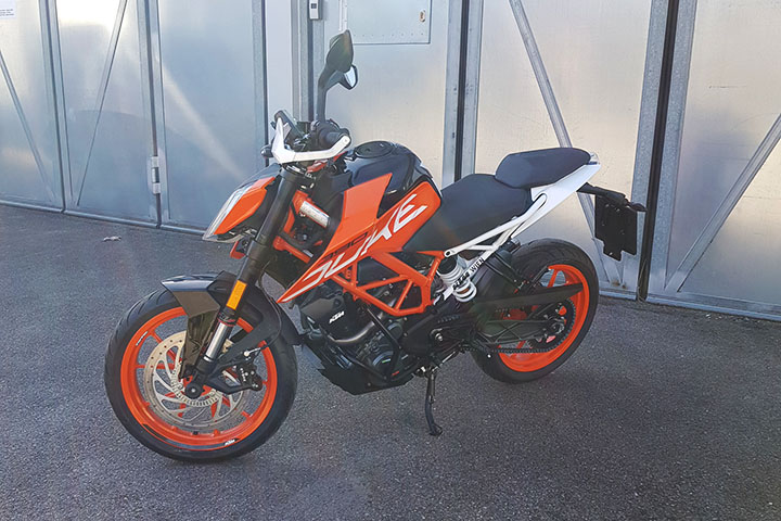 Fahrschule Pressbaum Furhpark KTM Duke 390 (Style 2)